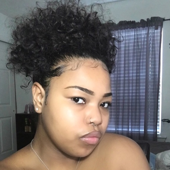 Meet your Posher, Imani - Picture 1 of 1